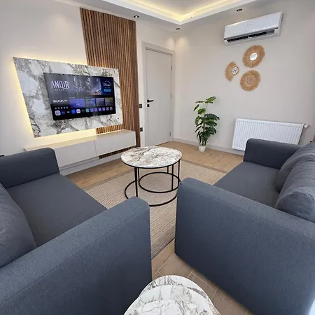 Appartement Konyaalti Plajina Yakin Lueks Antalya