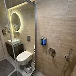 Konyaalti Plajina Yakin Lueks Apartament