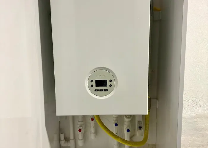 Konyaalti Plajina Yakin Lueks *