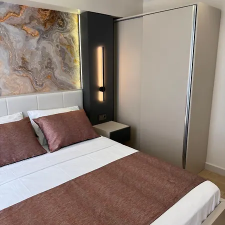 Konyaalti Plajina Yakin Lueks Apartment *